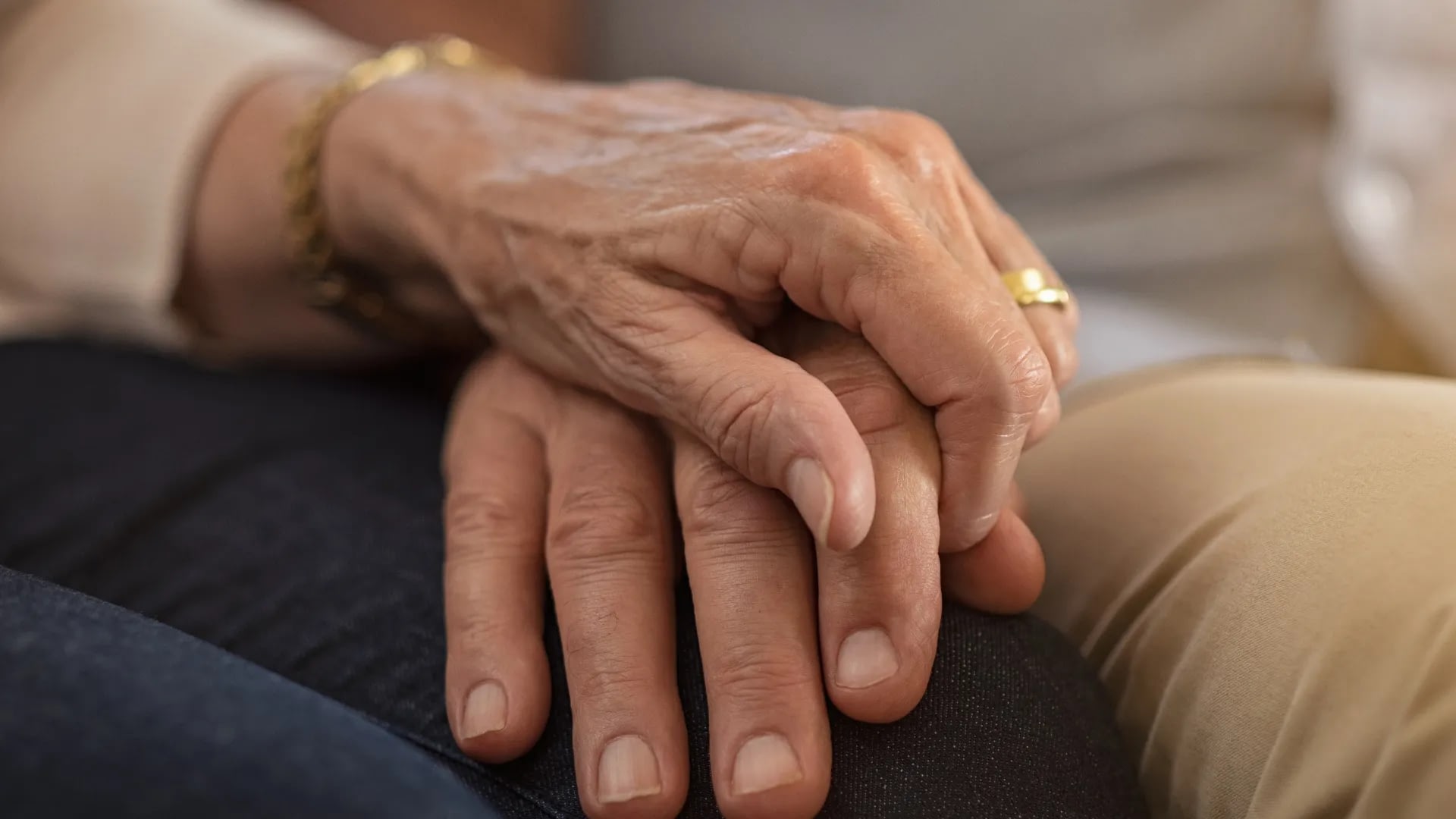 A Caregiver’s Journey to Memory Care — Real Experiences at Shadow Mountain in Phoenix