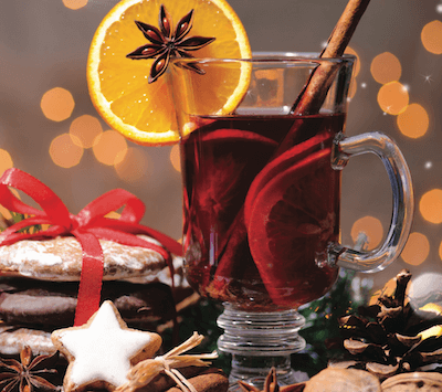 Mulled wine with orange and holiday cookies