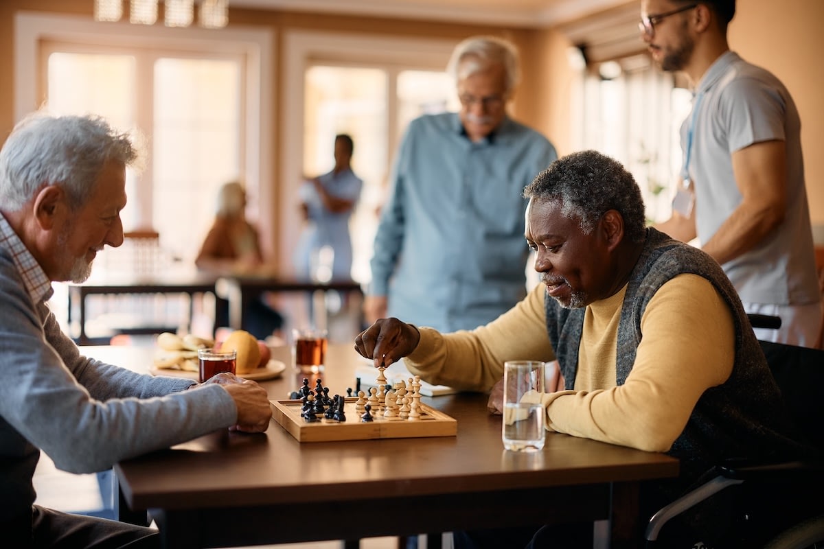benefits of senior living community